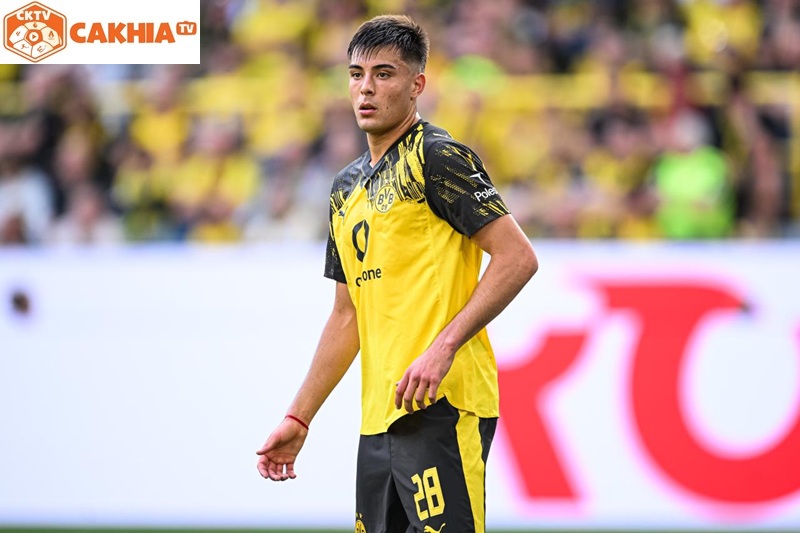 Tin chuyển nhượng 27/01